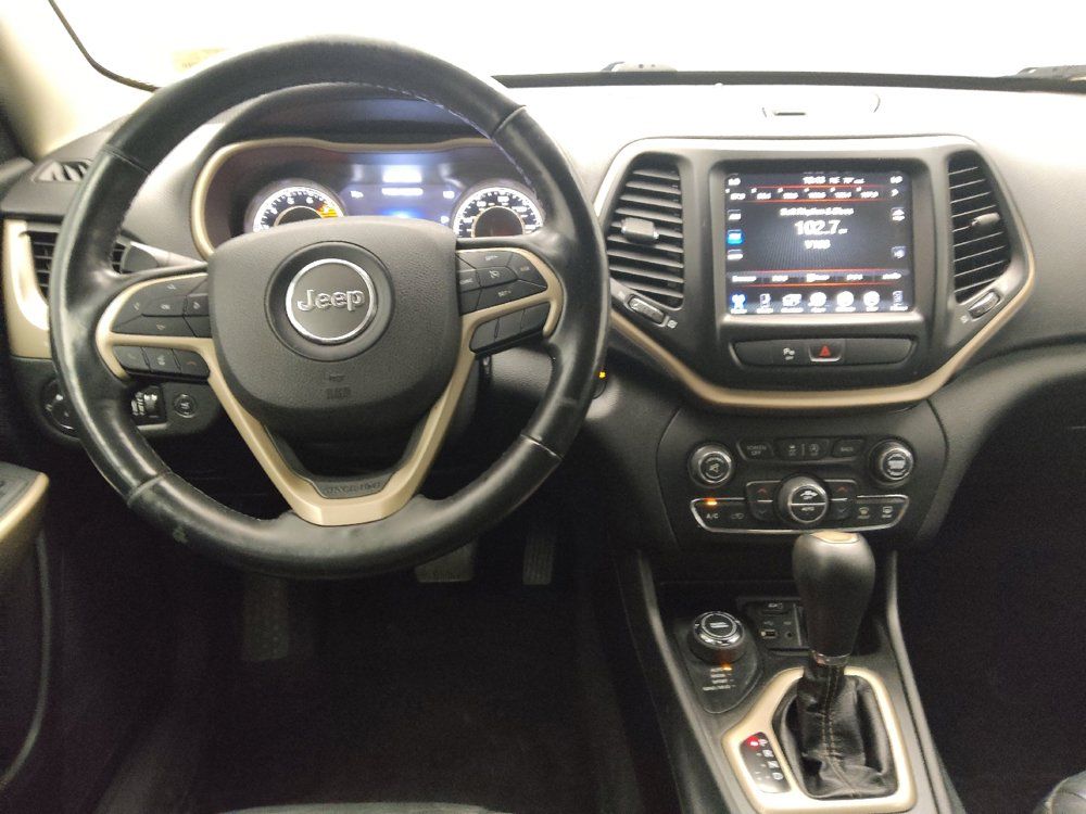 Used 2018 Jeep Cherokee Limited w/ High Altitude Package AWD/4WD image 22