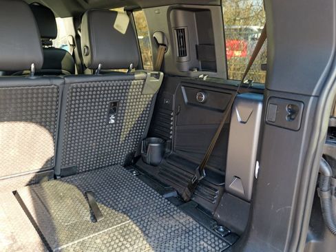 Used 2023 Land Rover Defender 110 X-Dynamic SE AWD/4WD image 58