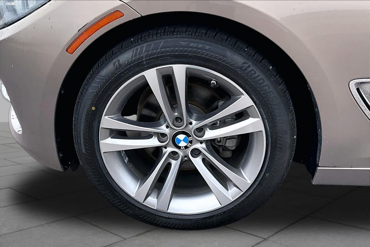 Used 2016 BMW 328i Gran Turismo xDrive AWD/4WD image 11