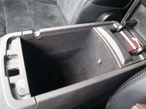 Used 2015 Jeep Grand Cherokee Altitude image 79