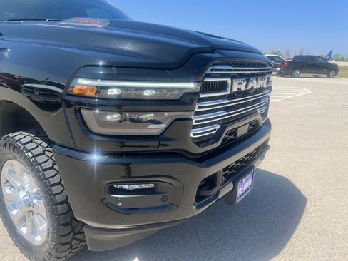 Used 2025 RAM 3500 Laramie w/ Sport Appearance Package AWD/4WD image 9