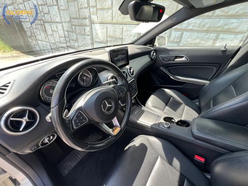 Used 2015 Mercedes-Benz CLA 250 image 20