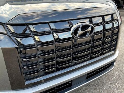 Used 2024 Hyundai Palisade Limited image 30