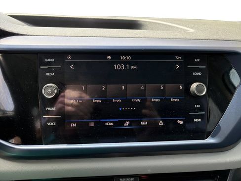 Certified 2023 Volkswagen Taos SE w/ Panoramic Sunroof Package FWD image 18