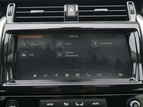 Used 2018 Land Rover Discovery HSE image 59