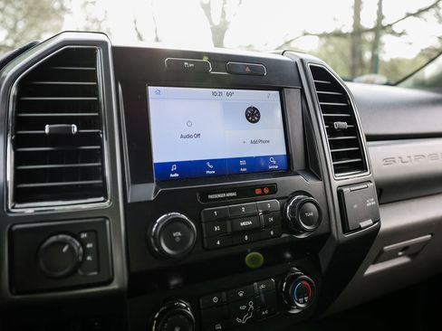 Used 2022 Ford F250 XLT image 18