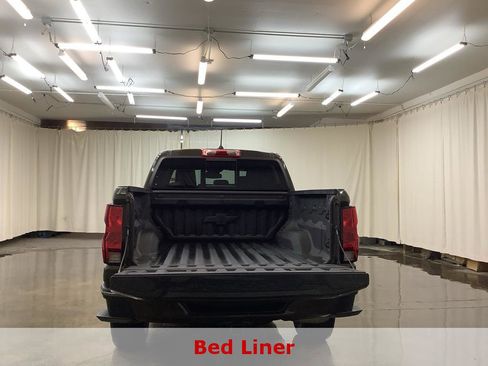 Used 2023 Chevrolet Colorado LT w/ LT Convenience Package II image 8