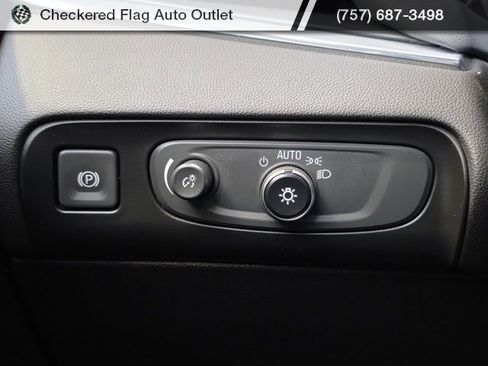 Used 2018 Buick Enclave Premium w/ LPO, Hit The Road Package image 24