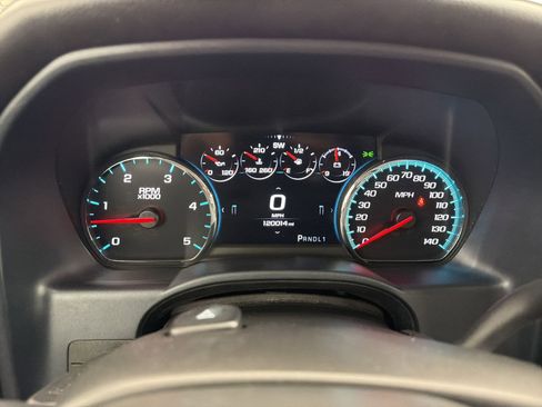 Used 2019 GMC Sierra 2500 Denali w/ Duramax Plus Package AWD/4WD image 19