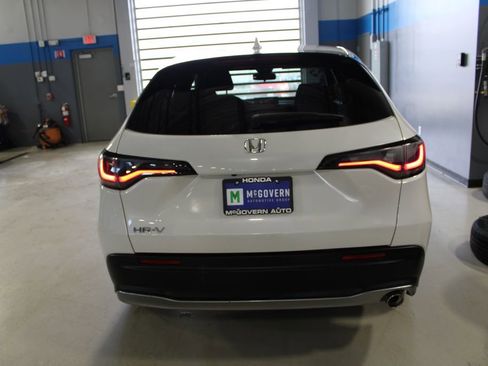 Used 2024 Honda HR-V Sport image 38