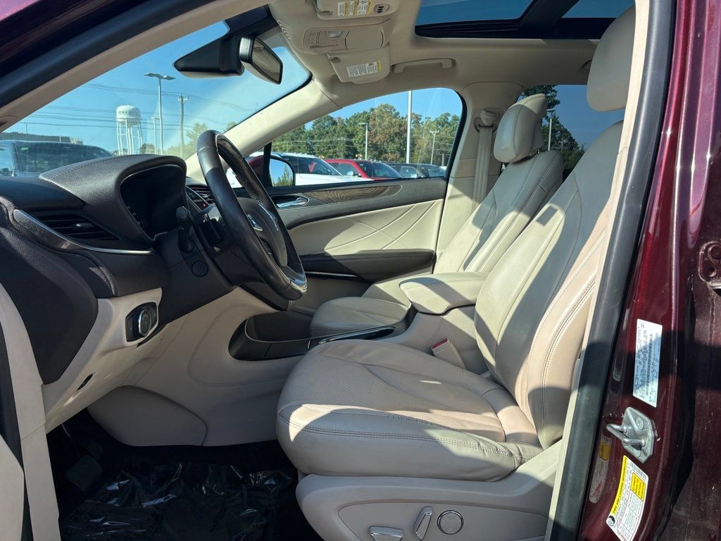 Used 2018 Lincoln MKC Reserve w/ Lincoln MKC Climate Package AWD/4WD image 12