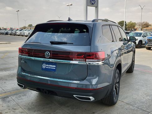 New 2026 Volkswagen Atlas SE image 7