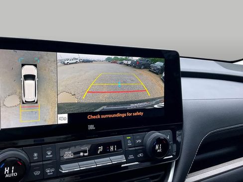 Used 2025 Toyota Grand Highlander AWD image 27