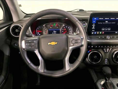 Used 2025 Chevrolet Blazer LT w/ Convenience Package AWD/4WD image 5