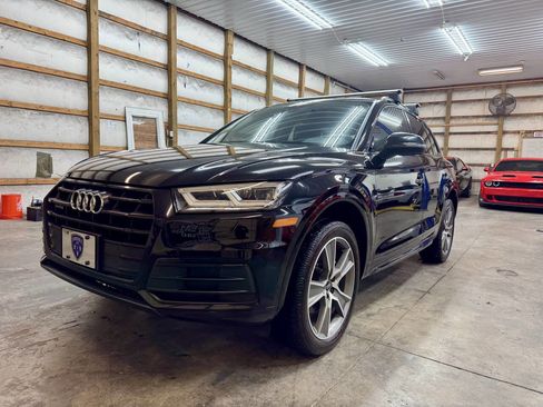 Used 2020 Audi Q5 2.0T Premium Plus w/ Premium Plus Package image 4