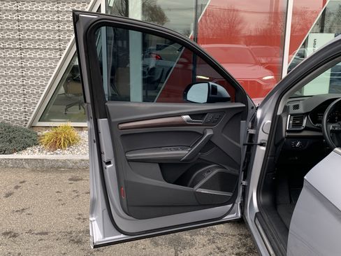 Certified 2022 Audi Q5 2.0T Premium Plus w/ Premium Plus Package image 11