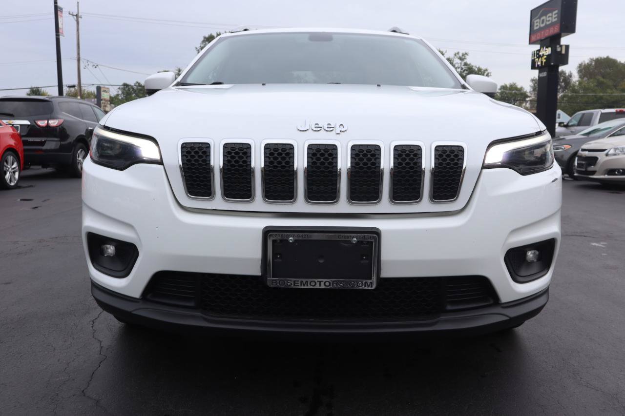 Used 2019 Jeep Cherokee Latitude Plus w/ Cold Weather Group FWD image 8