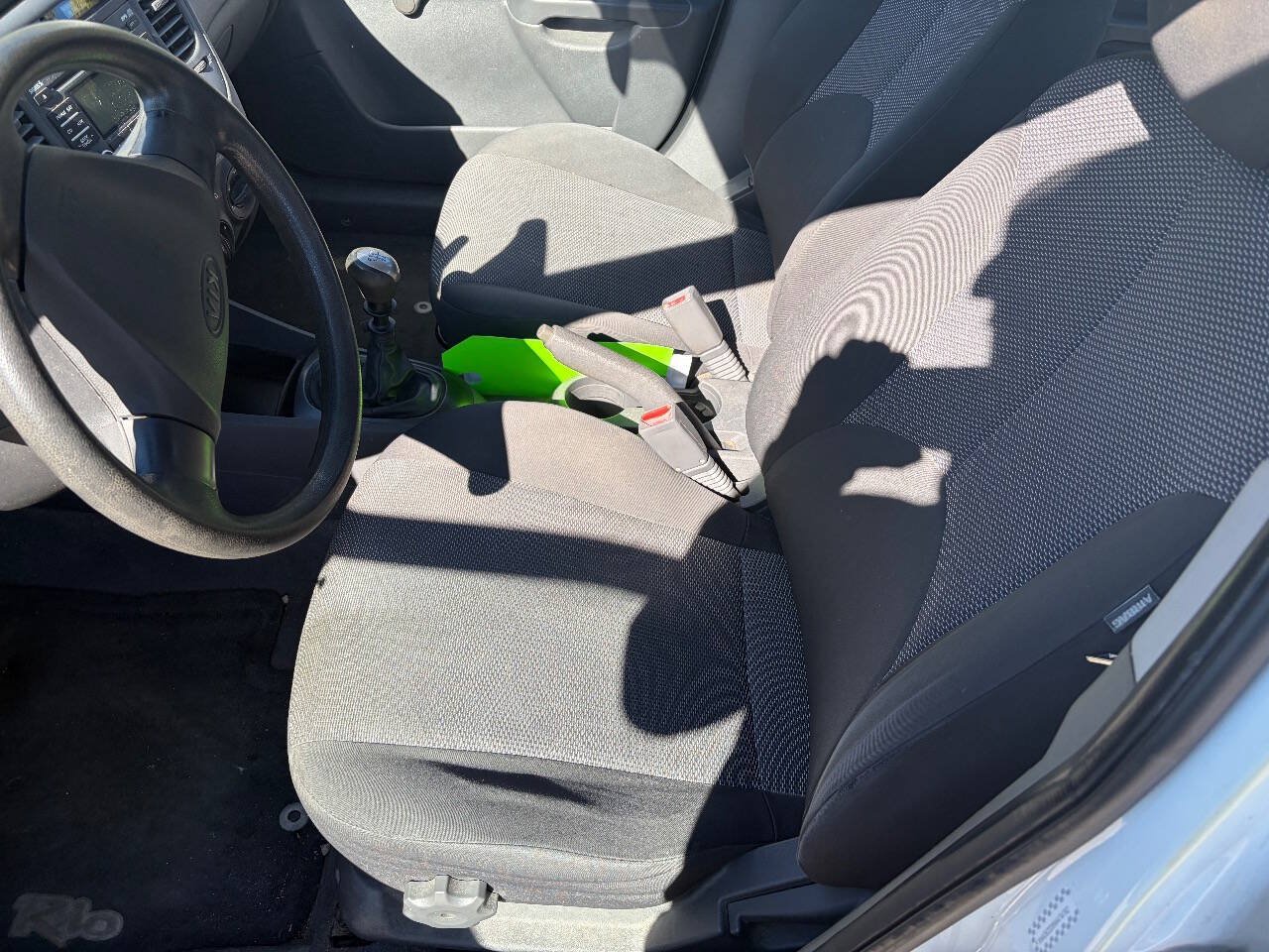 Used 2009 Kia Rio Sedan FWD image 9