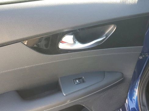 Used 2019 Kia Forte S image 16