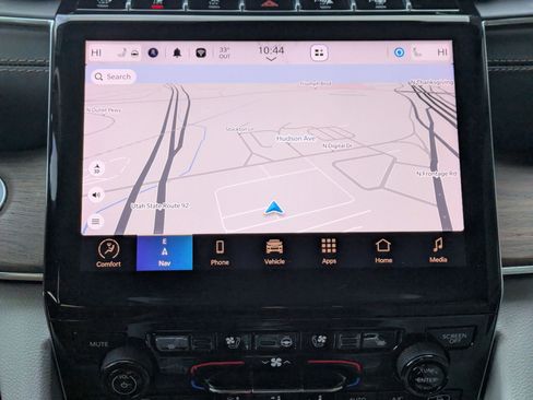 Used 2022 Jeep Grand Cherokee L Summit w/ MOPAR Finishing Package image 18