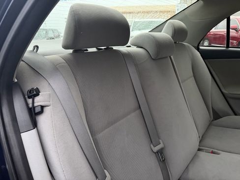 Used 2013 Toyota Corolla image 26