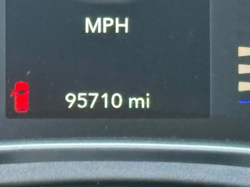 Used 2018 Chrysler Pacifica Touring Plus w/ S Appearance Package image 21