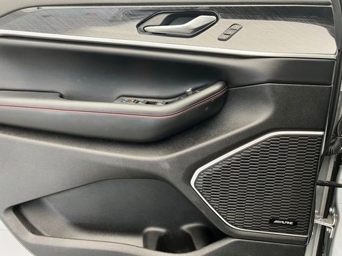 Used 2022 Jeep Grand Cherokee Trailhawk image 21