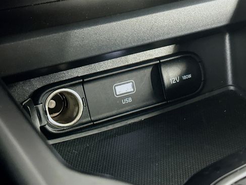 Used 2025 Kia Soul LX w/ LX Technology Package image 26