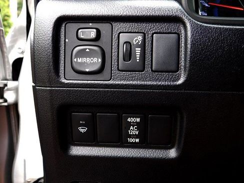 Used 2016 Toyota 4Runner SR5 image 23