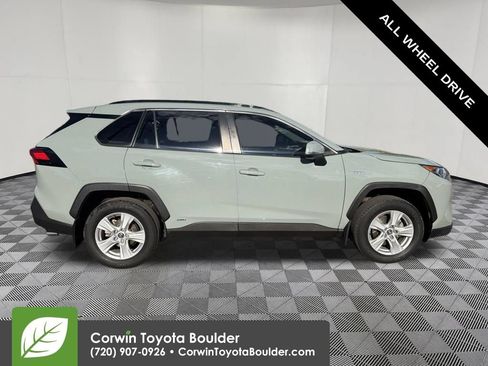Used 2020 Toyota RAV4 XLE w/ Convenience Package AWD/4WD image 9