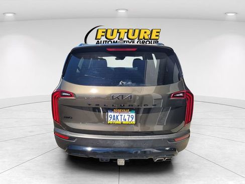 Used 2022 Kia Telluride EX w/ EX Premium Package image 4