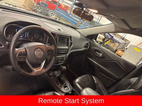 Used 2019 Jeep Cherokee Latitude Plus w/ Cold Weather Group image 14