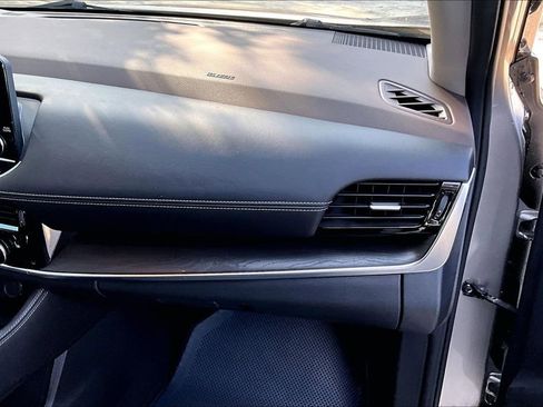 Used 2022 Nissan Rogue Platinum w/ Head-Up Display Package image 19