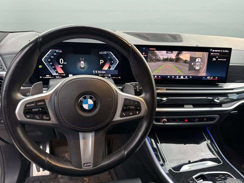 Used 2024 BMW X5 sDrive40i w/ M Sport Package image 16