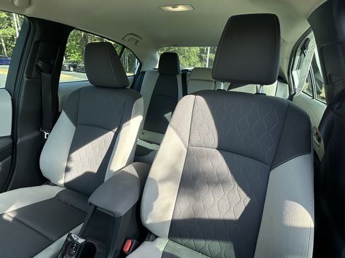 Used 2024 Toyota Corolla LE image 7