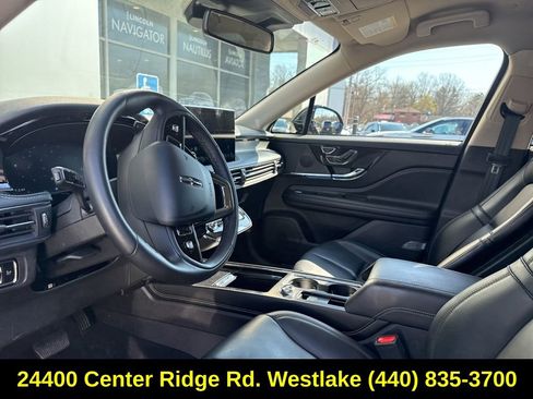 Used 2023 Lincoln Corsair AWD image 10
