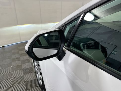 Used 2025 Toyota Corolla LE FWD image 10