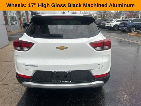 Used 2025 Chevrolet TrailBlazer LT image 3