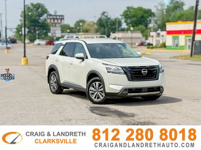 Used 2023 Nissan Pathfinder SL w/ Black Appearance Package