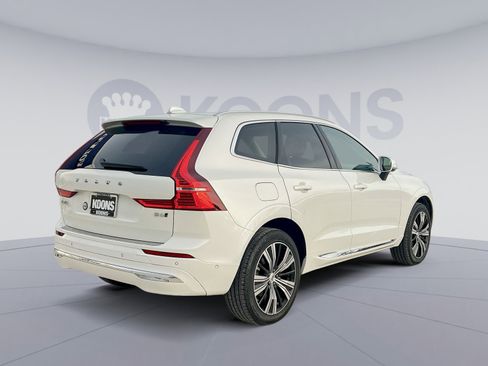 Certified 2022 Volvo XC60 B6 Inscription w/ Advanced Package image 7