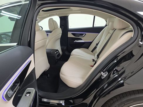 Used 2025 Mercedes-Benz E 450 4MATIC Sedan w/ Winter Package image 13