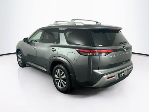 Used 2022 Nissan Pathfinder SL FWD image 5