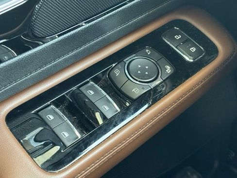 Used 2023 Lincoln Aviator Reserve w/ Equipment Group 201A AWD/4WD image 37