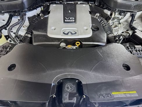 Used 2016 INFINITI QX70 2WD w/ Premium Package image 42
