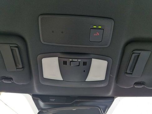 Used 2023 Nissan Z w/ Floor Mat Package (L93) RWD image 23