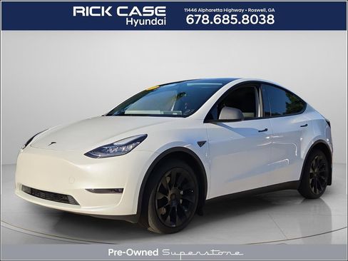 Used 2023 Tesla Model Y Long Range AWD/4WD image 1