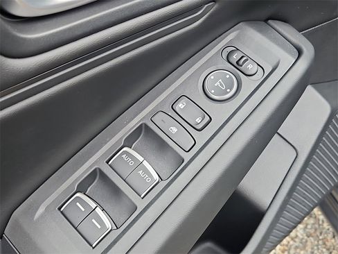 New 2025 Honda Accord SE image 16