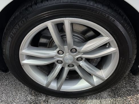 Used 2013 Tesla Model S image 11