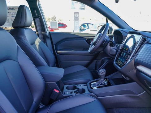 New 2025 Subaru Forester Limited image 17