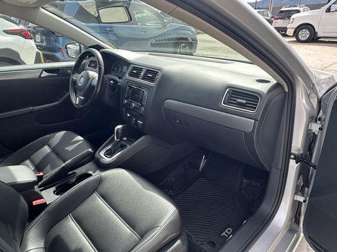 Used 2014 Volkswagen Jetta TDI FWD image 6